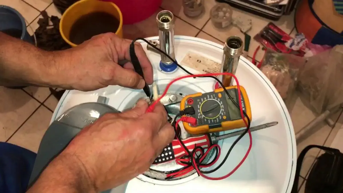 Ремонт водонагревателей Electrolux в Кирове-Чепецке — выгодная цена от 2501 руб., Мастер24